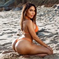 Lela Star
