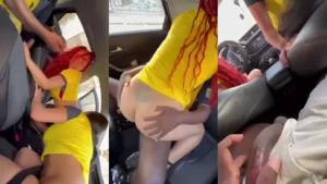 Luisa Espinoza & Idris Mina tienen un trío en un carro